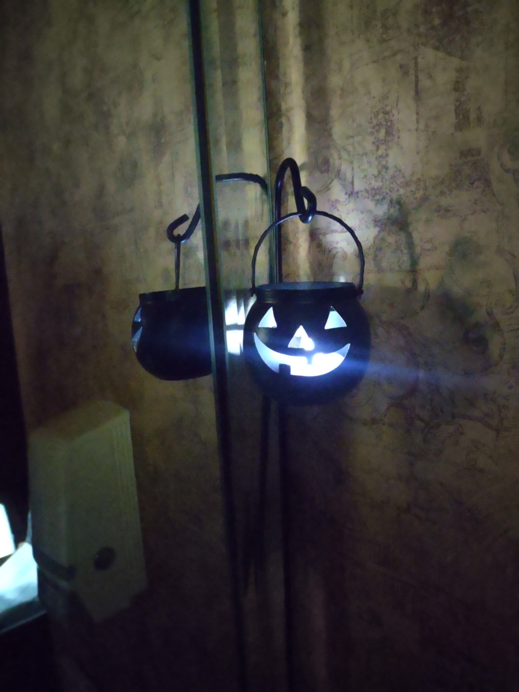 Halloween 31" Yard Stakes LED Light Metal Lantern Witch Boo Pumpkin Cat (Lot3605