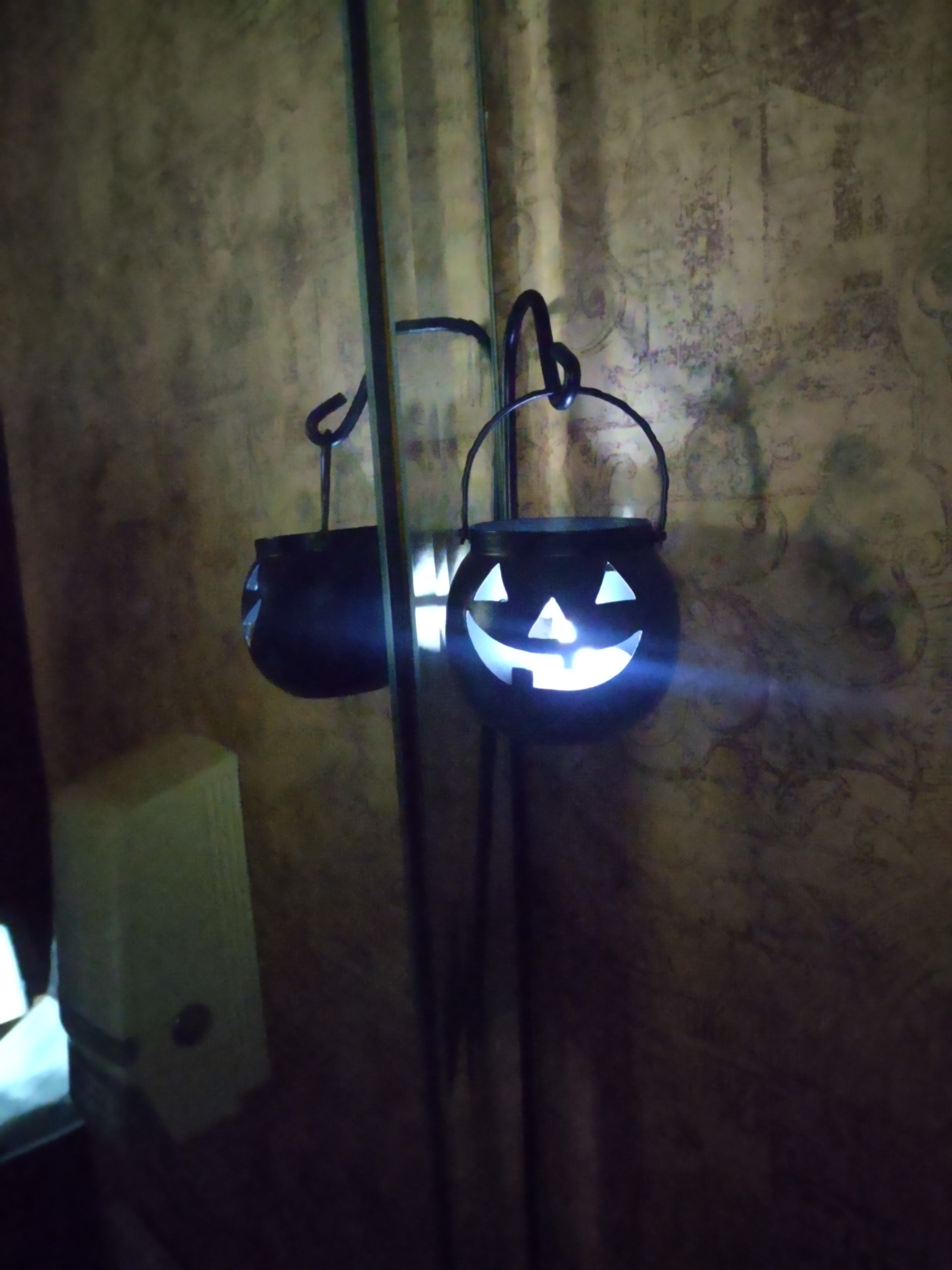 Halloween 31" Yard Stakes LED Light Metal Lantern Witch Boo Pumpkin Cat (Lot3605